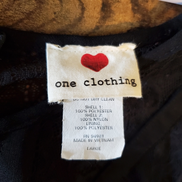 NWOT One Clothing Lace Romper - Picture 6 of 7